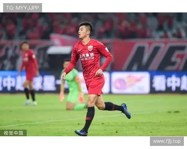 [国内足球]李圣龙破门 上海海港晋级八强.