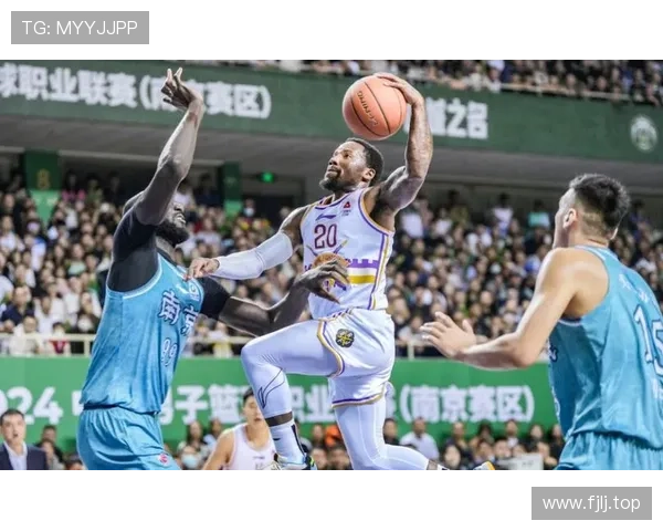 北控轻松取胜 里勒引领进攻防守提升